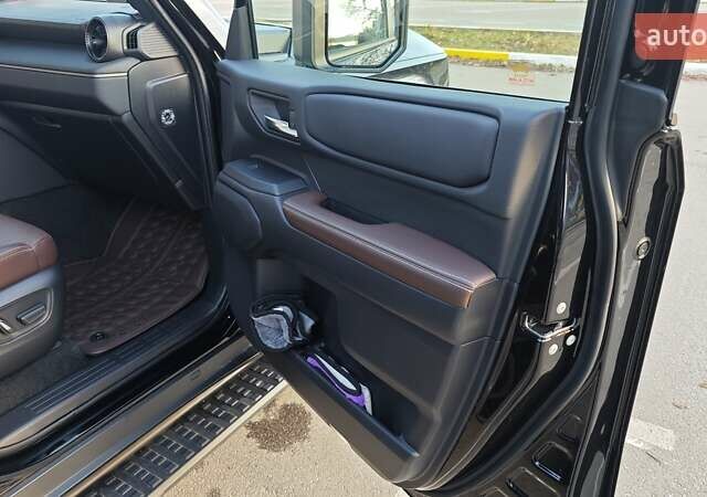 Черный Тойота Ленд Крузер Прадо, объемом двигателя 2.39 л и пробегом 26 тыс. км за 71000 $, фото 40 на Automoto.ua