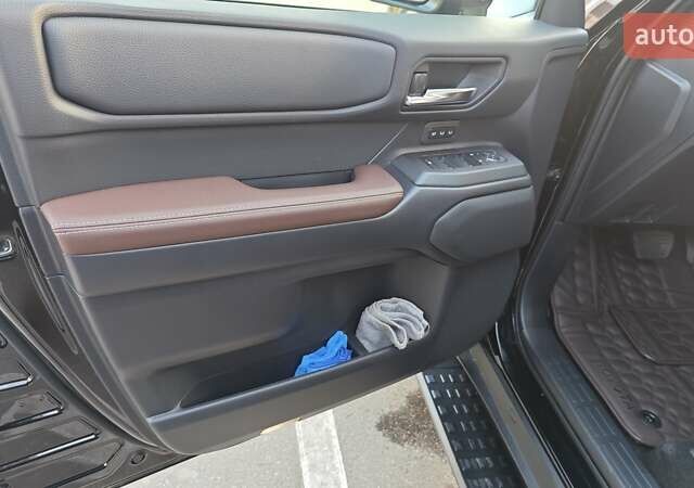 Черный Тойота Ленд Крузер Прадо, объемом двигателя 2.39 л и пробегом 26 тыс. км за 71000 $, фото 17 на Automoto.ua