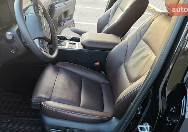 Черный Тойота Ленд Крузер Прадо, объемом двигателя 2.39 л и пробегом 26 тыс. км за 71000 $, фото 18 на Automoto.ua