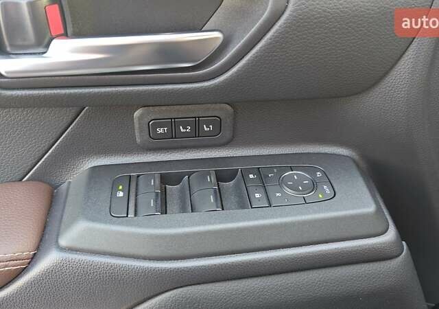 Черный Тойота Ленд Крузер Прадо, объемом двигателя 2.39 л и пробегом 26 тыс. км за 71000 $, фото 23 на Automoto.ua