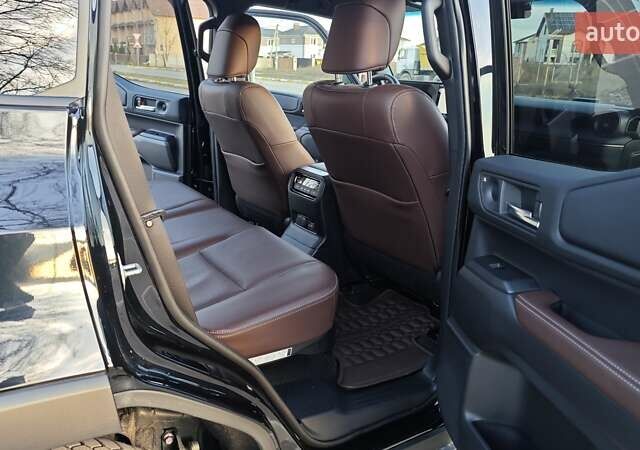 Черный Тойота Ленд Крузер Прадо, объемом двигателя 2.39 л и пробегом 26 тыс. км за 71000 $, фото 45 на Automoto.ua