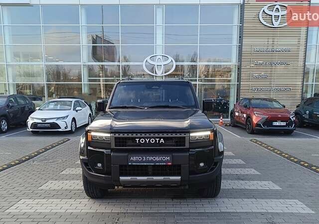 Черный Тойота Ленд Крузер Прадо, объемом двигателя 2.39 л и пробегом 34 тыс. км за 64729 $, фото 4 на Automoto.ua