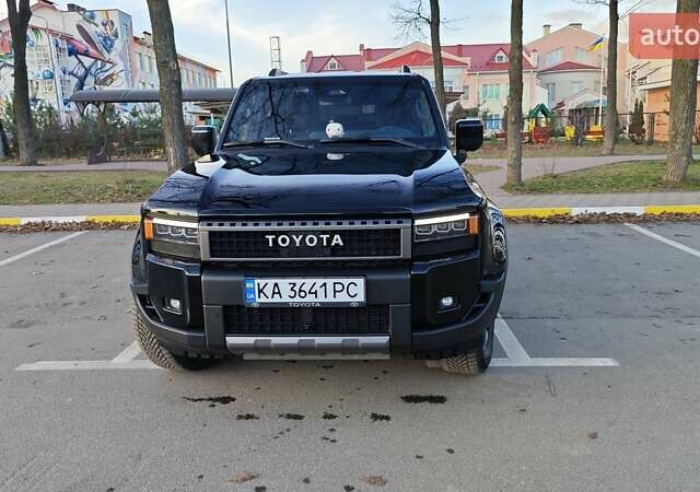 Черный Тойота Ленд Крузер Прадо, объемом двигателя 2.39 л и пробегом 26 тыс. км за 71000 $, фото 2 на Automoto.ua