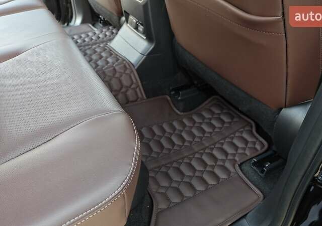 Черный Тойота Ленд Крузер Прадо, объемом двигателя 2.39 л и пробегом 26 тыс. км за 71000 $, фото 49 на Automoto.ua