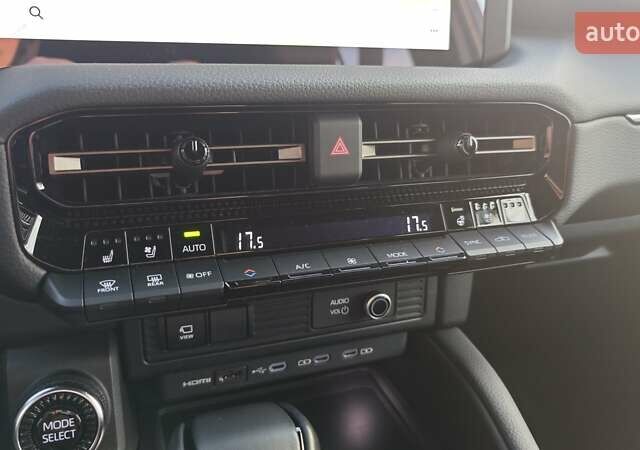 Черный Тойота Ленд Крузер Прадо, объемом двигателя 2.39 л и пробегом 26 тыс. км за 71000 $, фото 28 на Automoto.ua