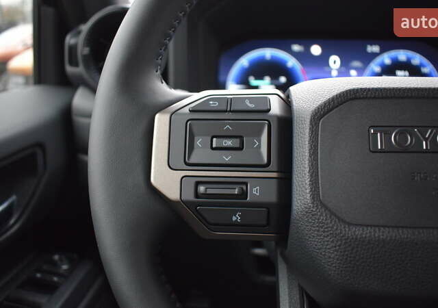 Черный Тойота Ленд Крузер Прадо, объемом двигателя 2.8 л и пробегом 1 тыс. км за 70500 $, фото 18 на Automoto.ua