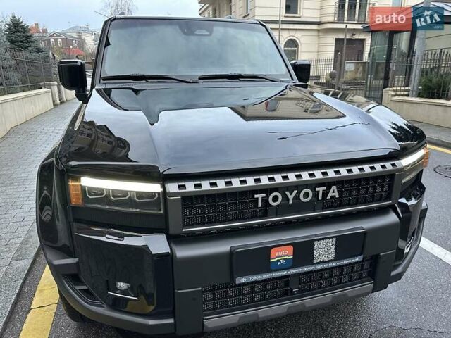 Черный Тойота Ленд Крузер Прадо, объемом двигателя 2.8 л и пробегом 9 тыс. км за 68900 $, фото 1 на Automoto.ua