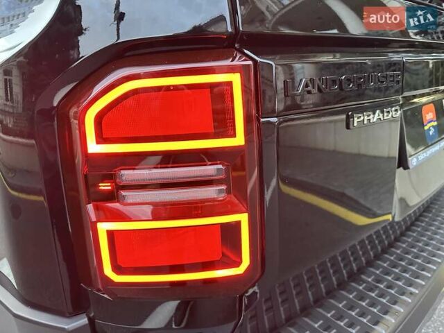 Черный Тойота Ленд Крузер Прадо, объемом двигателя 2.8 л и пробегом 9 тыс. км за 68900 $, фото 22 на Automoto.ua