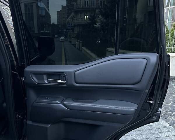 Черный Тойота Ленд Крузер Прадо, объемом двигателя 2.8 л и пробегом 9 тыс. км за 68900 $, фото 72 на Automoto.ua