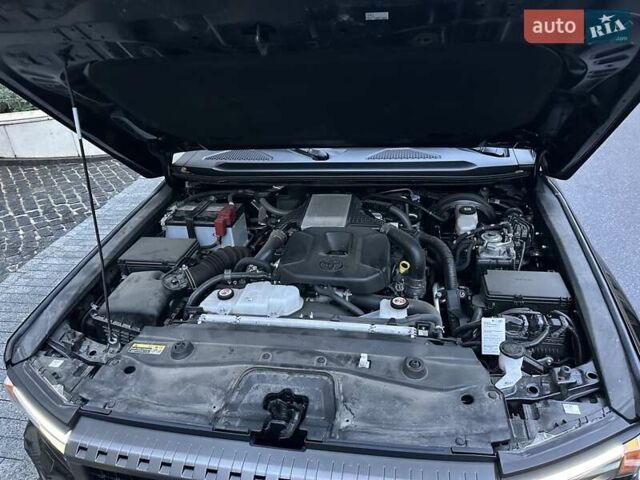 Черный Тойота Ленд Крузер Прадо, объемом двигателя 2.8 л и пробегом 9 тыс. км за 68900 $, фото 81 на Automoto.ua