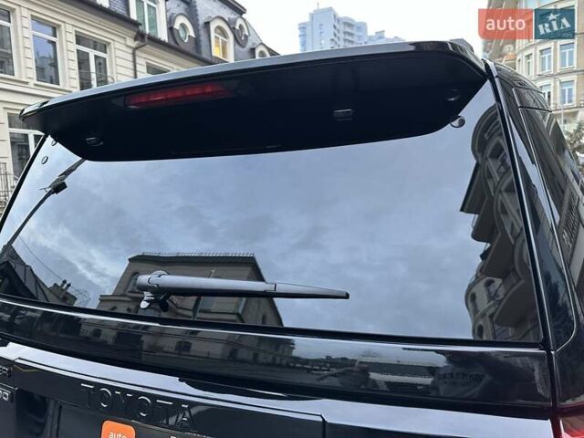 Черный Тойота Ленд Крузер Прадо, объемом двигателя 2.8 л и пробегом 9 тыс. км за 68900 $, фото 24 на Automoto.ua