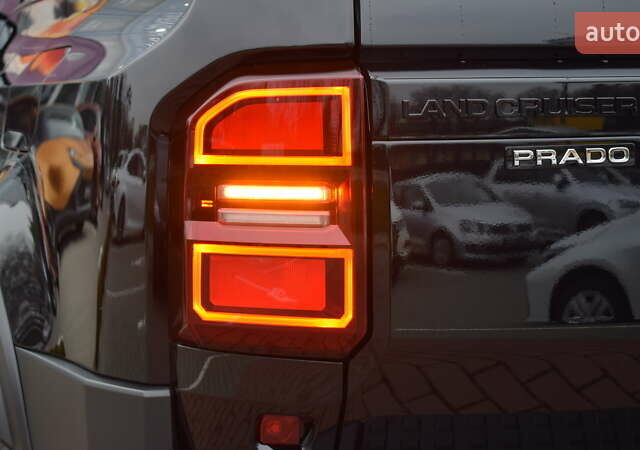 Черный Тойота Ленд Крузер Прадо, объемом двигателя 2.8 л и пробегом 1 тыс. км за 70500 $, фото 32 на Automoto.ua