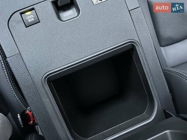 Черный Тойота Ленд Крузер Прадо, объемом двигателя 2.8 л и пробегом 9 тыс. км за 68900 $, фото 48 на Automoto.ua