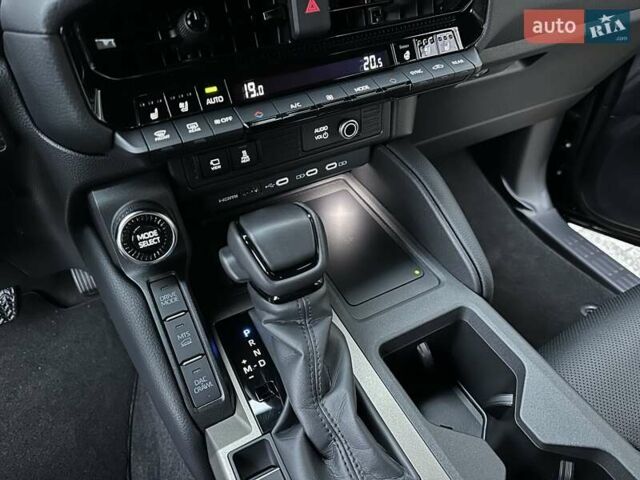 Черный Тойота Ленд Крузер Прадо, объемом двигателя 2.8 л и пробегом 9 тыс. км за 68900 $, фото 42 на Automoto.ua