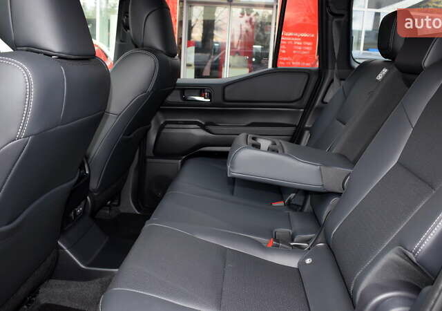 Черный Тойота Ленд Крузер Прадо, объемом двигателя 2.8 л и пробегом 1 тыс. км за 64200 $, фото 10 на Automoto.ua