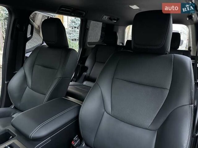 Черный Тойота Ленд Крузер Прадо, объемом двигателя 2.8 л и пробегом 9 тыс. км за 68900 $, фото 32 на Automoto.ua