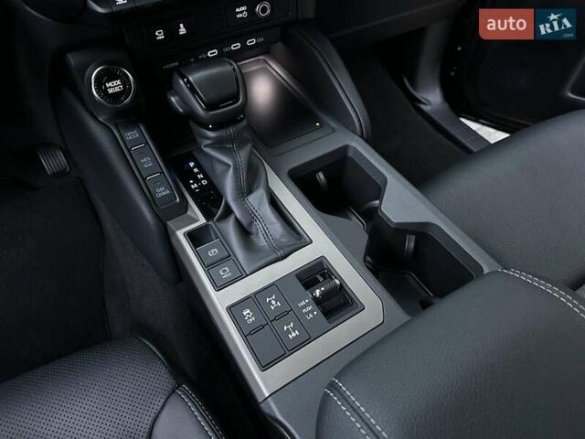 Черный Тойота Ленд Крузер Прадо, объемом двигателя 2.8 л и пробегом 9 тыс. км за 68900 $, фото 41 на Automoto.ua