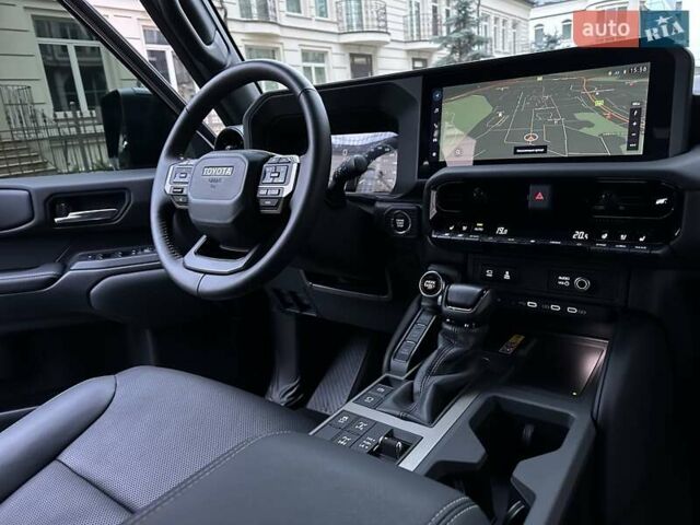 Черный Тойота Ленд Крузер Прадо, объемом двигателя 2.8 л и пробегом 9 тыс. км за 68900 $, фото 59 на Automoto.ua