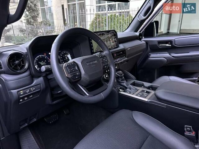 Черный Тойота Ленд Крузер Прадо, объемом двигателя 2.8 л и пробегом 9 тыс. км за 68900 $, фото 31 на Automoto.ua