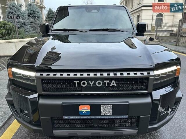 Черный Тойота Ленд Крузер Прадо, объемом двигателя 2.8 л и пробегом 9 тыс. км за 68900 $, фото 2 на Automoto.ua