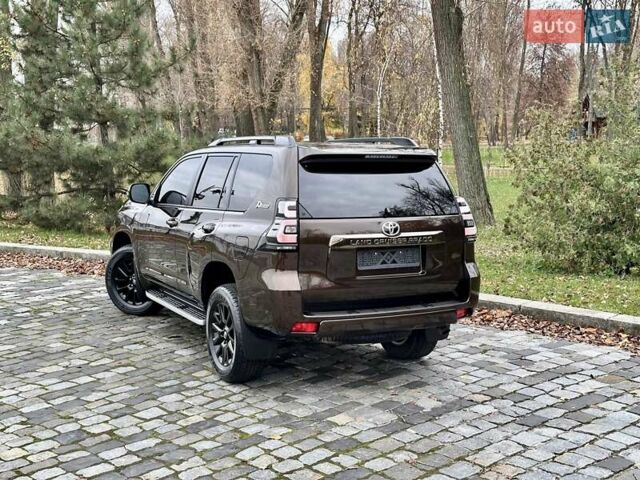 Коричневый Тойота Ленд Крузер Прадо, объемом двигателя 3.96 л и пробегом 37 тыс. км за 46999 $, фото 71 на Automoto.ua