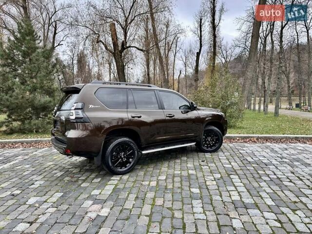 Коричневый Тойота Ленд Крузер Прадо, объемом двигателя 3.96 л и пробегом 37 тыс. км за 46999 $, фото 88 на Automoto.ua