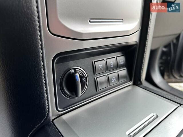 Коричневый Тойота Ленд Крузер Прадо, объемом двигателя 3.96 л и пробегом 37 тыс. км за 46999 $, фото 106 на Automoto.ua