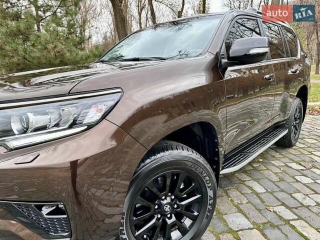 Коричневый Тойота Ленд Крузер Прадо, объемом двигателя 3.96 л и пробегом 37 тыс. км за 46999 $, фото 52 на Automoto.ua
