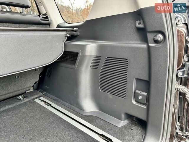 Коричневый Тойота Ленд Крузер Прадо, объемом двигателя 3.96 л и пробегом 37 тыс. км за 46999 $, фото 94 на Automoto.ua