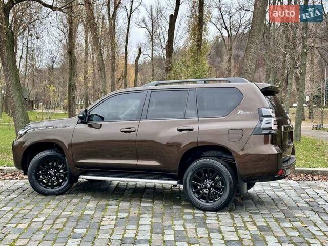 Коричневый Тойота Ленд Крузер Прадо, объемом двигателя 3.96 л и пробегом 37 тыс. км за 46999 $, фото 65 на Automoto.ua