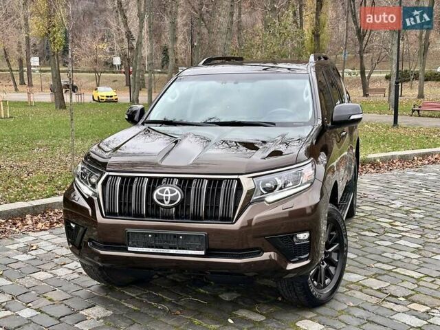 Коричневый Тойота Ленд Крузер Прадо, объемом двигателя 3.96 л и пробегом 37 тыс. км за 46999 $, фото 48 на Automoto.ua