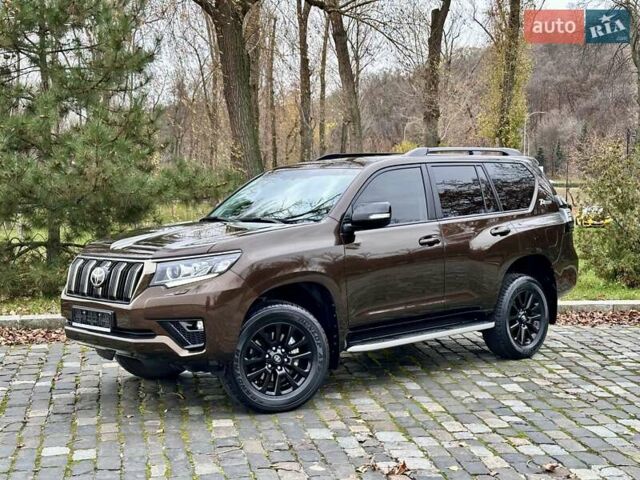 Коричневый Тойота Ленд Крузер Прадо, объемом двигателя 3.96 л и пробегом 37 тыс. км за 46999 $, фото 43 на Automoto.ua