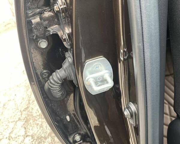 Тойота Ленд Крузер Прадо 2020 в Крыжополе на Automoto.ua Коричневый Тойота Ленд Крузер Прадо, объемом двигателя 3.96 л и пробегом 37 тыс. км за 42900 $, фото 4 на Automoto.ua