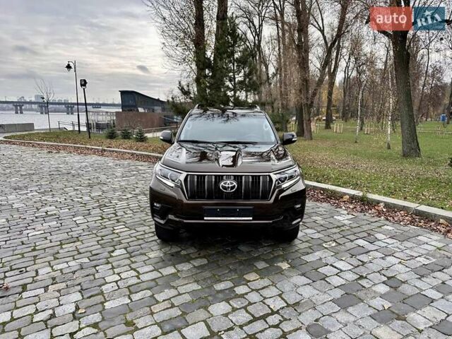 Коричневый Тойота Ленд Крузер Прадо, объемом двигателя 3.96 л и пробегом 37 тыс. км за 46999 $, фото 28 на Automoto.ua