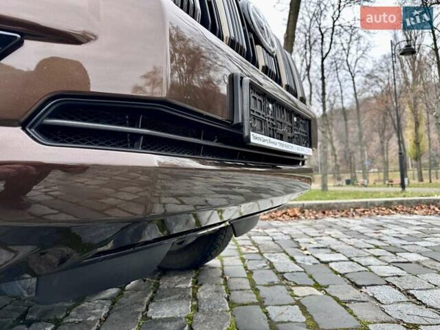 Коричневый Тойота Ленд Крузер Прадо, объемом двигателя 3.96 л и пробегом 37 тыс. км за 46999 $, фото 22 на Automoto.ua