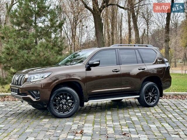 Коричневый Тойота Ленд Крузер Прадо, объемом двигателя 3.96 л и пробегом 37 тыс. км за 46999 $, фото 42 на Automoto.ua