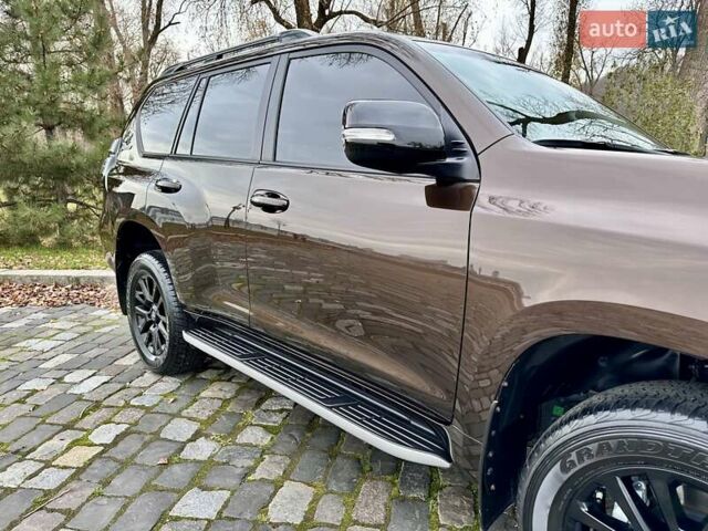 Коричневый Тойота Ленд Крузер Прадо, объемом двигателя 3.96 л и пробегом 37 тыс. км за 46999 $, фото 12 на Automoto.ua