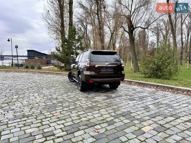 Коричневый Тойота Ленд Крузер Прадо, объемом двигателя 3.96 л и пробегом 37 тыс. км за 46999 $, фото 69 на Automoto.ua