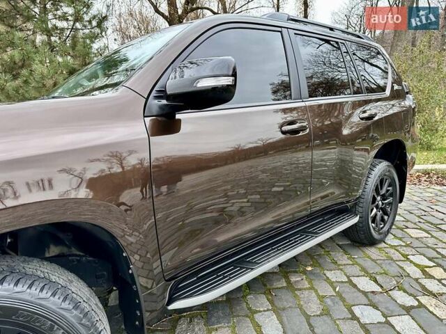 Коричневый Тойота Ленд Крузер Прадо, объемом двигателя 3.96 л и пробегом 37 тыс. км за 46999 $, фото 54 на Automoto.ua