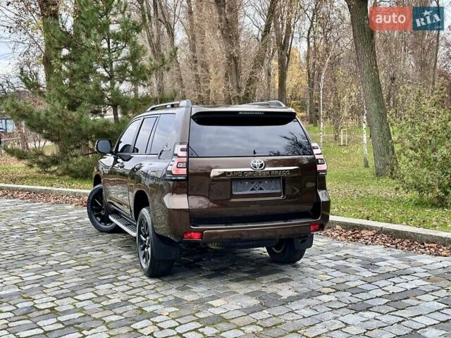 Коричневый Тойота Ленд Крузер Прадо, объемом двигателя 3.96 л и пробегом 37 тыс. км за 46999 $, фото 72 на Automoto.ua