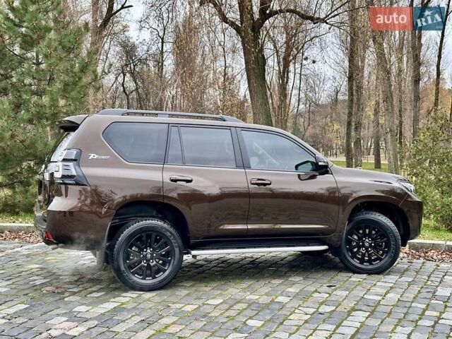 Коричневый Тойота Ленд Крузер Прадо, объемом двигателя 3.96 л и пробегом 37 тыс. км за 46999 $, фото 84 на Automoto.ua