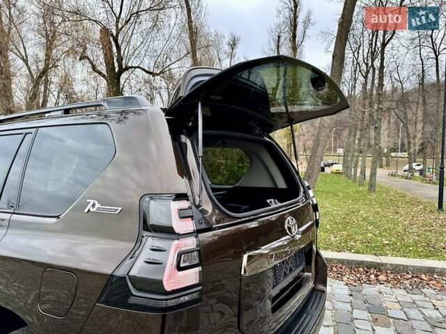 Коричневый Тойота Ленд Крузер Прадо, объемом двигателя 3.96 л и пробегом 37 тыс. км за 46999 $, фото 79 на Automoto.ua