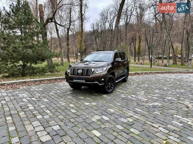 Коричневый Тойота Ленд Крузер Прадо, объемом двигателя 3.96 л и пробегом 37 тыс. км за 46999 $, фото 38 на Automoto.ua