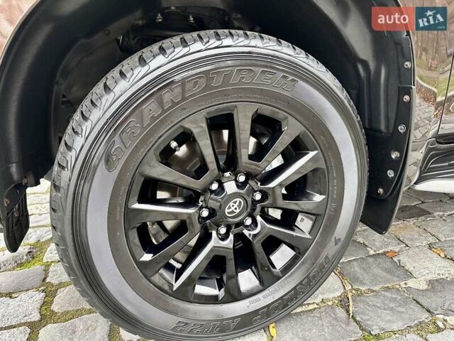 Коричневый Тойота Ленд Крузер Прадо, объемом двигателя 3.96 л и пробегом 37 тыс. км за 46999 $, фото 56 на Automoto.ua