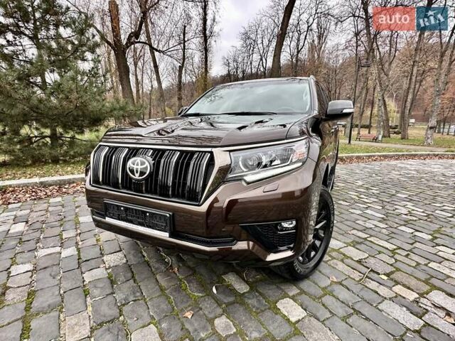 Коричневый Тойота Ленд Крузер Прадо, объемом двигателя 3.96 л и пробегом 37 тыс. км за 46999 $, фото 45 на Automoto.ua