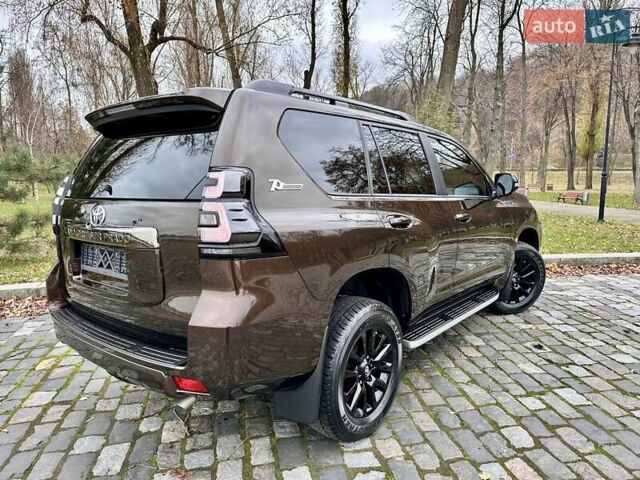 Коричневый Тойота Ленд Крузер Прадо, объемом двигателя 3.96 л и пробегом 37 тыс. км за 46999 $, фото 92 на Automoto.ua