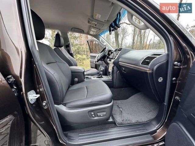 Коричневый Тойота Ленд Крузер Прадо, объемом двигателя 3.96 л и пробегом 37 тыс. км за 46999 $, фото 123 на Automoto.ua