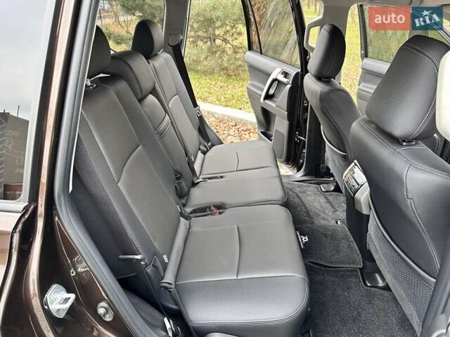 Коричневый Тойота Ленд Крузер Прадо, объемом двигателя 3.96 л и пробегом 37 тыс. км за 46999 $, фото 122 на Automoto.ua