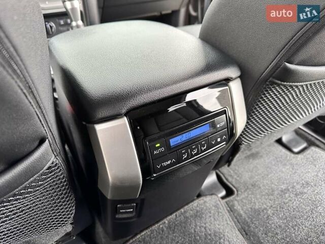 Коричневый Тойота Ленд Крузер Прадо, объемом двигателя 3.96 л и пробегом 37 тыс. км за 46999 $, фото 116 на Automoto.ua