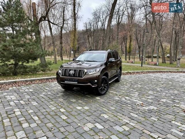 Коричневый Тойота Ленд Крузер Прадо, объемом двигателя 3.96 л и пробегом 37 тыс. км за 46999 $, фото 35 на Automoto.ua